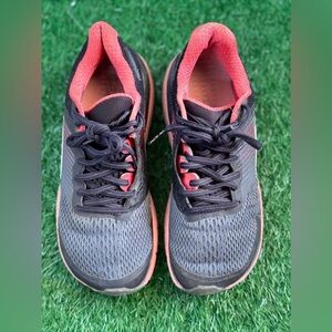 Altra‎ Women's Athletic Shoes Size 7